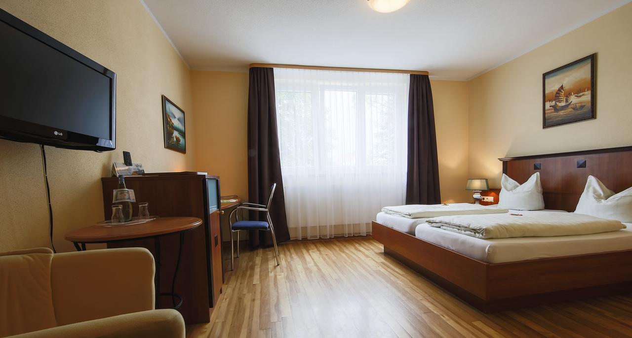 Hotel Hallertau โวล์นซาค ภายนอก รูปภาพ